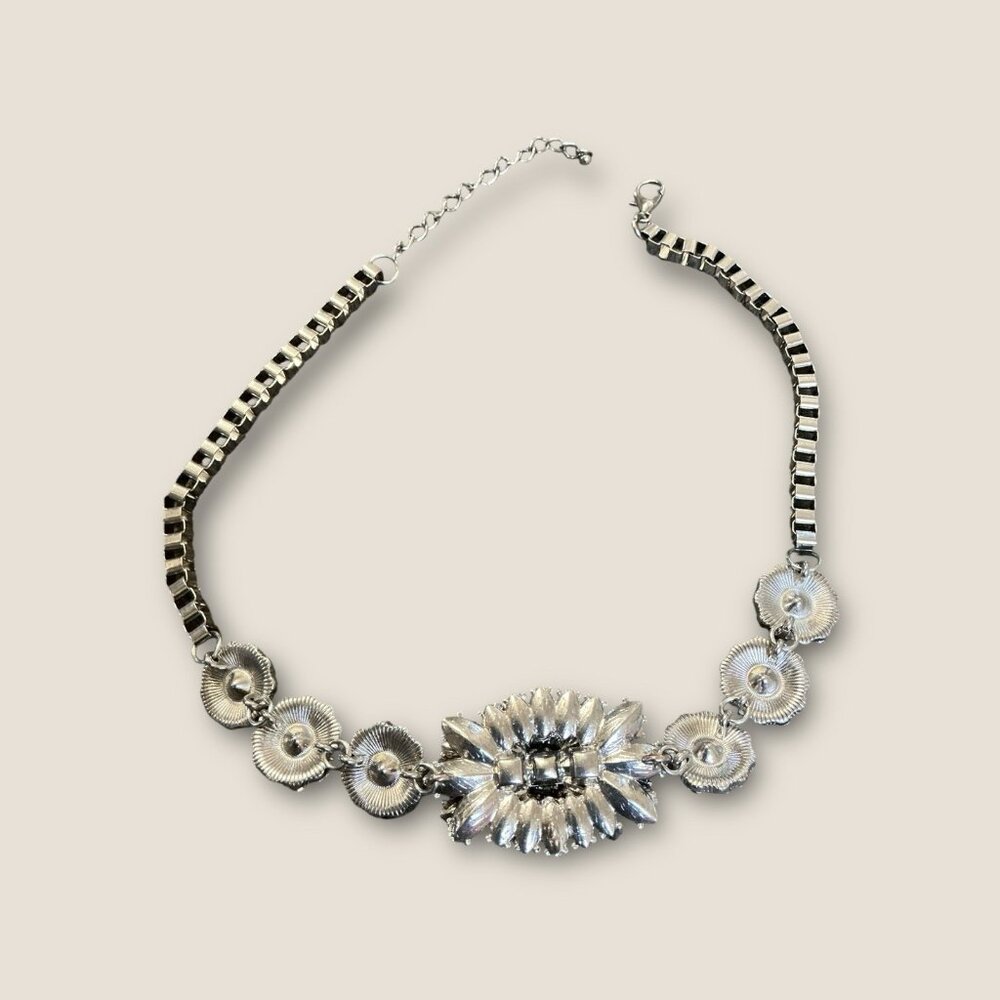 Large Silver Tone Multicolored Rhinestone Bold Floral Statement Necklace - Picture 3 of 4